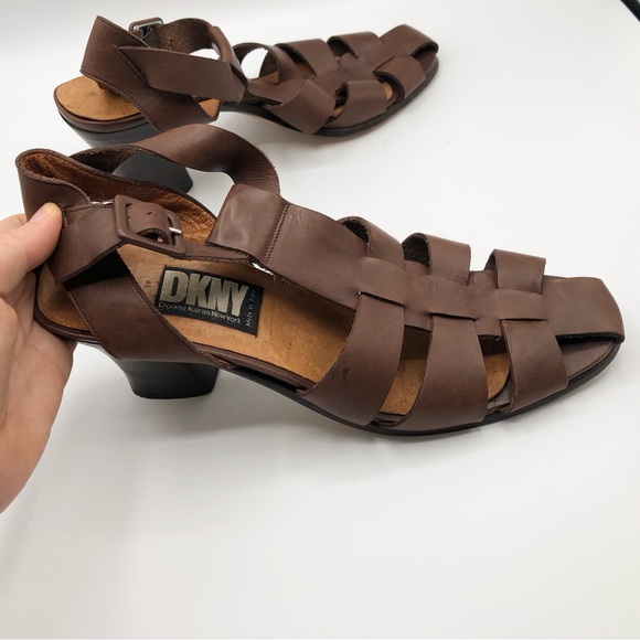 DKNY Donna Karan Vintage Brown Leather Cage Toe Heels Women’s Size 10 - Picture 4 of 10